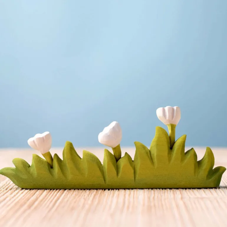 Large Wooden Wildflowers - White