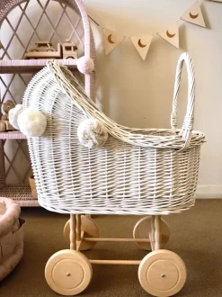 Wicker Dolls Pram High - White