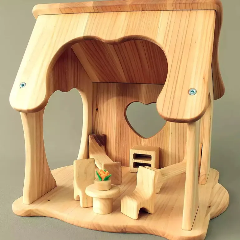 Wooden Dollhouse - Tulip Heart