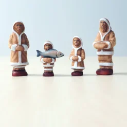 Wooden Eskimo Mum