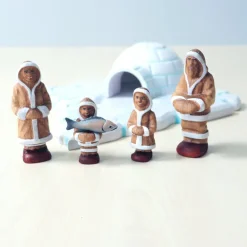 Wooden Eskimo Mum