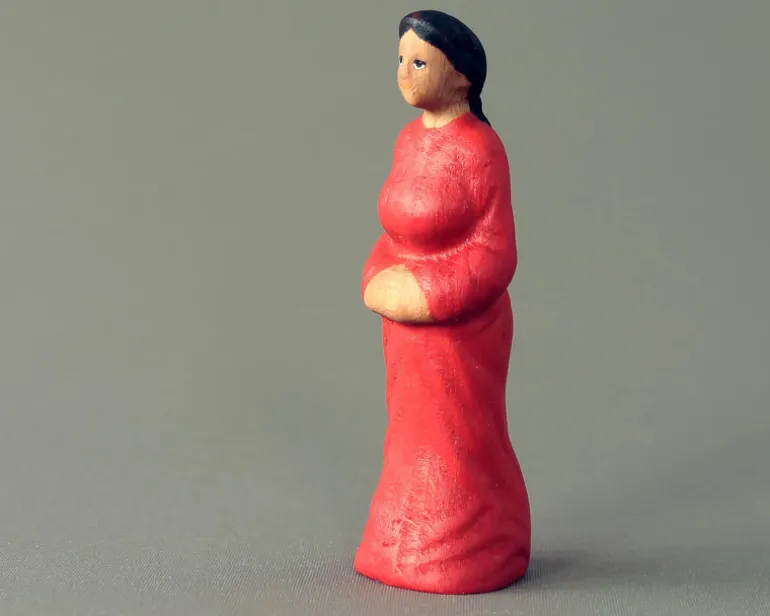 Wooden Mum Figure