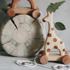 Wooden Pull Along Giraffe - Amelie