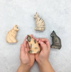 Wooden Sitting Cat - Black