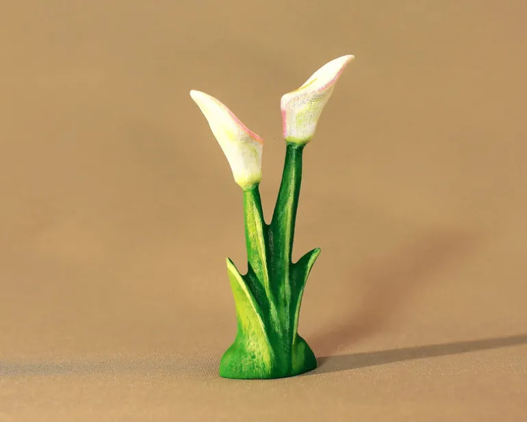 Wooden White Calla